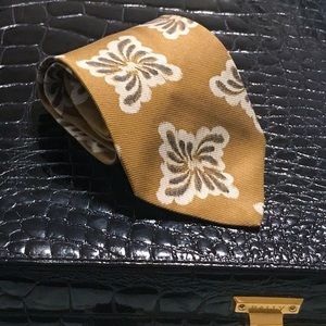 Giorgio Armani Dirty Gold Floral Print Silk Tie